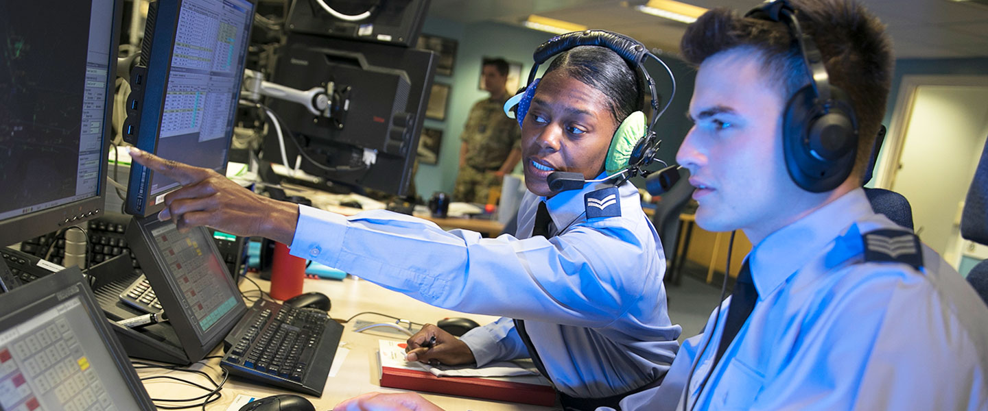 raf-recruitment-air-traffic-and-weapons-controller-royal-air-force